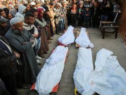 أكثر من 12 شهيدا في استهدافات متكررة لمخيم النصيرات