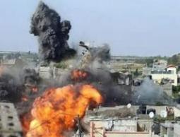 استشهاد 5 فلسطينيين بقصف إسرائيلي على منزل في مخيم البريج