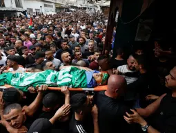 صورة من الأرشيف