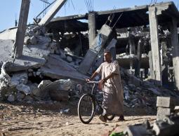 إعادة إعمار قطاع غزة – الفرص والتحديات في ظل المعوقات السياسية