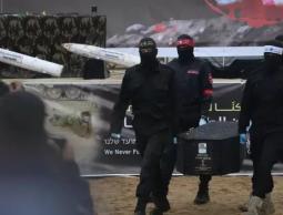 حماس ترد على ادعاءات الاحتلال بشأن مقتل أطفال عائلة بيباس: أكاذيب لتبرير جرائم الاحتلال