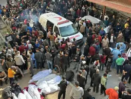 حماس تدين استهداف الاحتلال للطواقم الإنسانية في غزة وتصفه بجريمة حرب