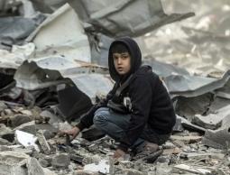 تحذيرات أممية: منع دخول المساعدات يهدد حياة الأطفال في غزة