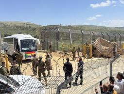 (إسرائيل) تستهدف موقعًا في ريف دمشق بذريعة حماية الدروز