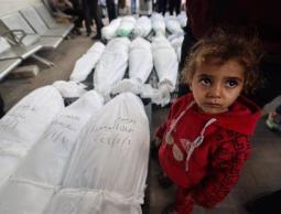 مجازر الاحتلال في غزة خلال 36 ساعة: 250 شهيدًا وآثار كارثية على الصحة العامة