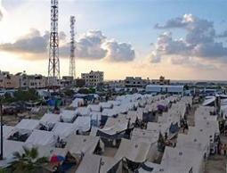 المكتب الإعلامي الحكومي: مخططات (إسرائيل) للعزل القسري امتداد للإبادة الجماعية