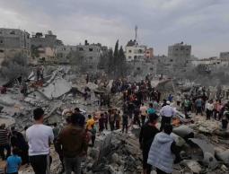 المكتب الإعلامي: مجزرة عائلة النجار جريمة حرب وإبادة جماعية