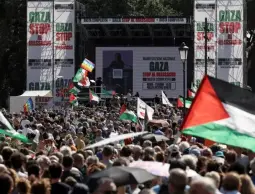مظاهرات حاشدة في مدن أوروبية تطالب بوقف الحرب على غزة