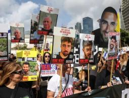 مع تزايد خسائر الجيش بغزة.. ضغوط داخلية تتعاظم على نتنياهو لإنهاء الحرب