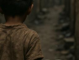 (كمال مريش) يصعد إلى السماء.. الطريق الوحيد المفتوح لأطفال غزة!