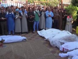 غزة .. صلوات الجنازة لا تتوقّف… والموت حاضرٌ في كل مكان