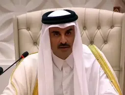 أمير قطر يطالب بتحرك دولي عاجل لإعادة إعمار غزة