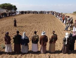 قبائل اليمن تعلن النفير الأعظم وتفوّض الحوثي لمواجهة العدوان الأمريكي-الصهيوني