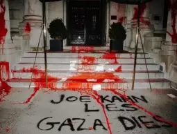 الرواية الفلسطينية تهز الإعلام الغربي: استقالات في 