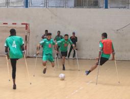 خدمات النصيرات يعيد الحياة إلى الملاعب بيوم رياضي شارك فيه 250 لاعباً