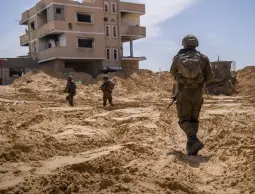 اشتباكات رفح تفجّر تناقض رواية الاحتلال حول 