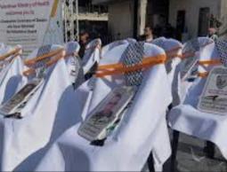 مقاعد فارغة تعرف أصحابها... تكريم شهداء الأطباء في حفل تخريج البورد الفلسطيني