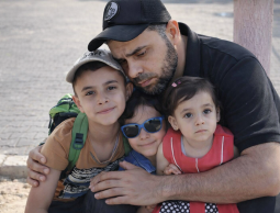 بين الكلمة والحضن الأخير: نعي الأشقاء يكشف الوجه الإنساني لأبي عبيدة