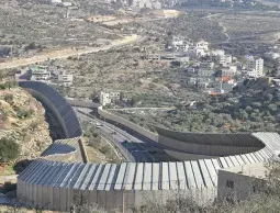 حزام أمني وعزل جغرافي.. إجراءات مشددة لفصل القدس عن الضفة الغربية