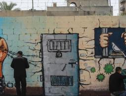 إعلام الأسرى: قمع متواصل وتهديدات وبرد قارس وانتشار للجرب في سجن ركيفت