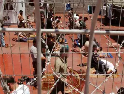 خلف الأبواب المغلقة… حيث يُستكمل القتل