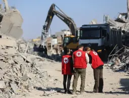 بعد تسليم جثة آخر أسير إسرائيلي.. الاحتلال يواصل جرائمه وتدميره الممنهج للأحياء الشرقية في غزة