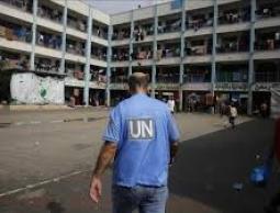 التجمع الوطني يطالب الأونروا بالتراجع عن فصل الموظفين واستعادة حقوقهم