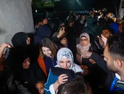 حماس: التنكيل بالعائدين عبر معبر رفح جريمة فاشية ومحاولة لثني الفلسطينيين عن العودة