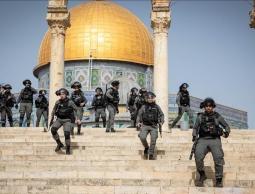 الأورومتوسطي: تصاعد الإجراءات (الإسرائيلية) قبيل رمضان يستهدف تقييد العبادة في الأقصى