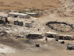 مأساة سوسيا في مسافر يطا..  المستوطنون ينهالون على حياة الفلسطينيين وقطعانهم