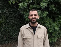 الثوري البديل تحمّل السلطات اليونانية المسؤولية الكاملة عن سلامة محمد الخطيب وتداعيات اعتقاله وترحيله