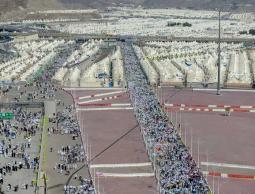 توافد الحجاج استعداداً لانطلاق مناسك الحج