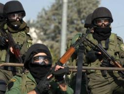 الاحتلال يدرس طلبا للسلطة بزيادة حجم عناصرها الأمنية في الضفة