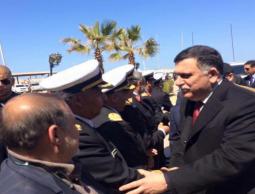 ترحيب برئيس وزراء حكومة الوفاق فايز السراج لدى وصوله طرابلس