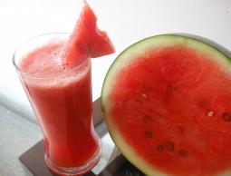 عصير البطيخ