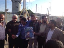 لحظة الإفراج عن الأسير ثائر حلاحلة