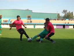 جانب من مباراة المشتل وشباب رفح