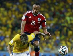 لحظة إصابة نيمار