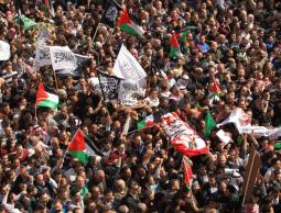 من جنازة تشييع جثامين شهداء الخليل بعد تسليمهم