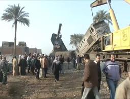 التحريات الأولية تحمل السائق مسؤولية انقلاب القطار اليوم في محافظة بني سويف