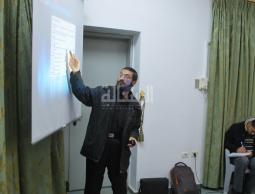 كلية بخانيونس تنظم محاضرة بعنوان WEB 3D