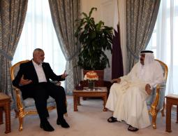 خلال لقاء هنية لأمير قطر (الأرشيف)