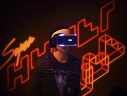 نظارة بلايستيشن في آر تعمل حصريا مع منصة ألعاب بلايستيشن 4