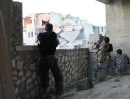 تواصل المعارك في إدلب وقرب تدْمر الأثرية بسوريا