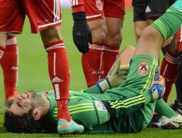 الحارس شريف إكرامي