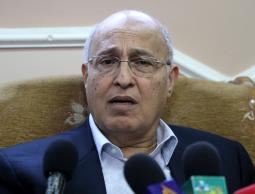  نبيل شعث عضو اللجنة المركزية لحركة فتح