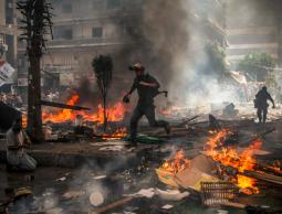 المظاهرات ما زالت مستمرة منذ عزل مرسي