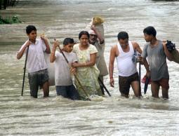 فيضانات في الهند (الأرشيف)