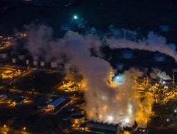 أحد محطات تكرير النفط في الولايات المتحدة