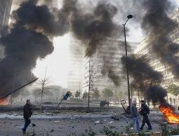 أميركا تحذر مواطنيها من السفر إلى لبنان